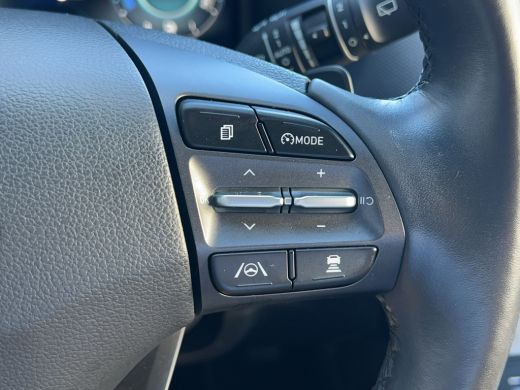 Hyundai Kona 1.6 GDI HEV 141pk Premium | Premium Audio | Elektrische stoelen | Stoelventilatie | Stoelverwarmi... ActivLease financial lease