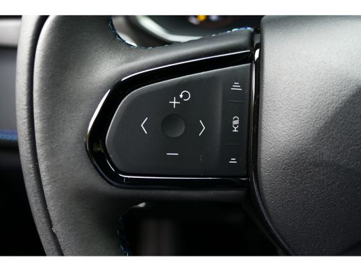 Lynk & Co 01 1.5 262PK PLUG-IN HYBRID AUTOMAAT / CAMERA V+A / PANO.DAK / KEYLESS / ELEKTR. ACHTERKLEP / 20" LM... ActivLease financial lease