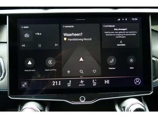 Lynk & Co 01 1.5 262PK PLUG-IN HYBRID AUTOMAAT / CAMERA V+A / PANO.DAK / KEYLESS / ELEKTR. ACHTERKLEP / 20" LM... ActivLease financial lease