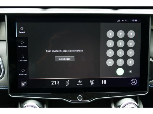 Lynk & Co 01 1.5 262PK PLUG-IN HYBRID AUTOMAAT / CAMERA V+A / PANO.DAK / KEYLESS / ELEKTR. ACHTERKLEP / 20" LM... ActivLease financial lease
