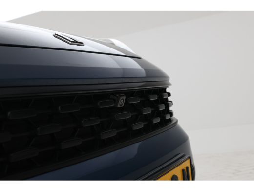 Lynk & Co 01 1.5 zwarte hemel! ActivLease financial lease