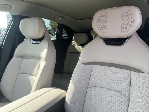 Mazda CX-6e Takumi 78 kWh | Warm beige interieur | Diverse modellen uit voorraad leverbaar | ActivLease financial lease