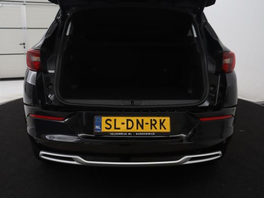 Opel Grandland X | Cruise control | Dodehoek detectie | Camera | Park assist | Carplay | LED | Elektrische achterklep ActivLease financial lease