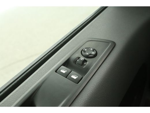 Opel Vivaro 2.0 CDTI L2H1 | Automaat | Airco | Camera | 3 Zits | Cruise | Carplay | Parkeersens. ActivLease financial lease