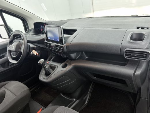 Peugeot Partner 1.2 Benzine 111PK Euro6 Premium / Airco / Navigatie / Cruise-ctr. / Schuifdeur + Raam / Radio mul... ActivLease financial lease