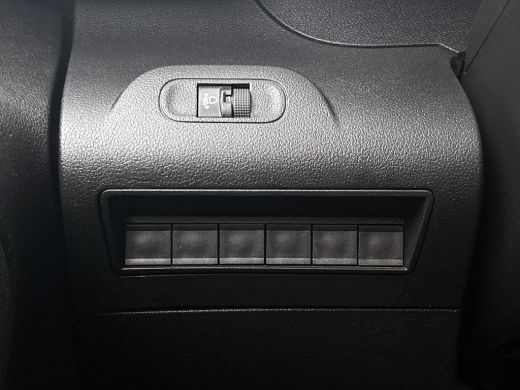 Peugeot Partner 1.2 Benzine 111PK Euro6 Premium / Airco / Navigatie / Cruise-ctr. / Schuifdeur + Raam / Radio mul... ActivLease financial lease