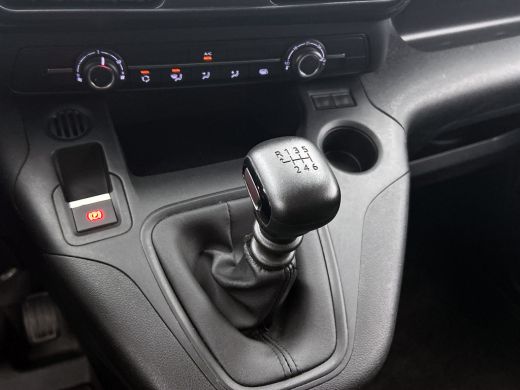 Peugeot Partner 1.2 Benzine 111PK Euro6 Premium / Airco / Navigatie / Cruise-ctr. / Schuifdeur + Raam / Radio mul... ActivLease financial lease