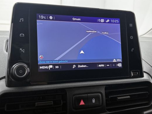 Peugeot Partner 1.2 Benzine 111PK Euro6 Premium / Airco / Navigatie / Cruise-ctr. / Schuifdeur + Raam / Radio mul... ActivLease financial lease