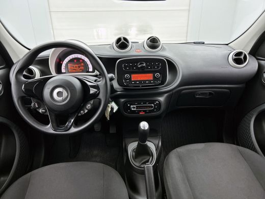 Smart Forfour 1.0 Business Solution 5drs. / Airco-ecc. / Cruise control / Radio multimedia / Apk 12-2026 ActivLease financial lease