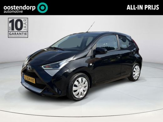 Toyota Aygo 1.0 VVT-i x-play | 5 deurs| Airconditioning | Carplay | Parkeercamera | ActivLease financial lease