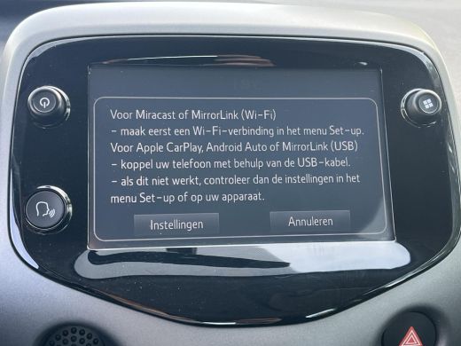 Toyota Aygo 1.0 VVT-i x-play | 5 deurs| Airconditioning | Carplay | Parkeercamera | ActivLease financial lease