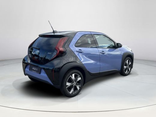 Toyota Aygo Hybrid 115 pulse ActivLease financial lease