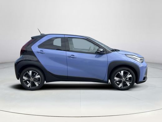 Toyota Aygo Hybrid 115 pulse ActivLease financial lease