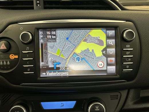 Toyota Yaris 1.5 Hybrid Y20 ActivLease financial lease