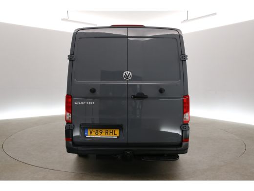 Volkswagen Crafter 2.0 TDI L3H2 177PK | 3000KG Trekgew. | Trekhaak | Cruise | Carplay | Navi | 2xSchuifdeur ActivLease financial lease