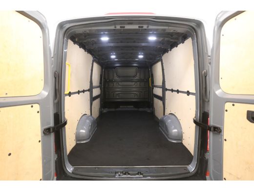 Volkswagen Crafter 2.0 TDI L3H2 177PK | 3000KG Trekgew. | Trekhaak | Cruise | Carplay | Navi | 2xSchuifdeur ActivLease financial lease