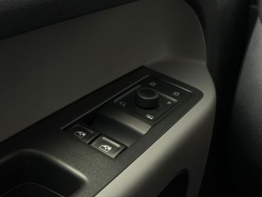 Volkswagen ID. Buzz 1st 77kWh 204 pk | SoH 98,7% | Elektrische Trekhaak | Achteruitrijcamera | Navigatie | Elektrisch... ActivLease financial lease