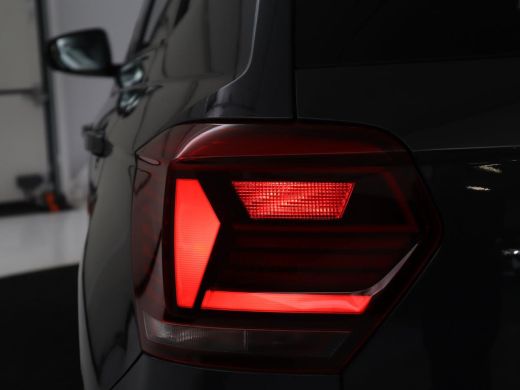 Volkswagen Polo | Adaptive cruise | Airco | Camera | Park assist | Carplay | LED ActivLease financial lease