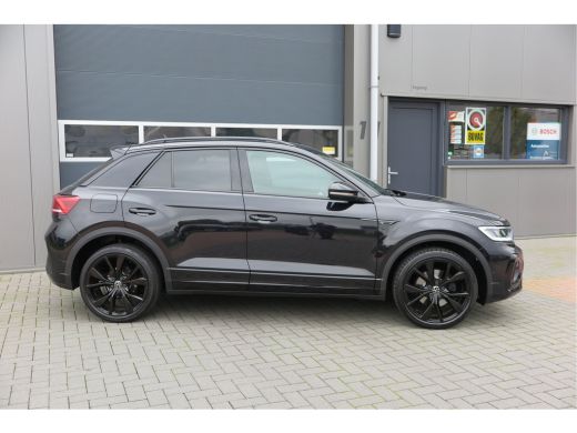Volkswagen T-Roc 1.5 TSI 150pk DSG R-Line Black Style Virtual cockpit , Keyless, PDC , 19"LMV, Camera , Carplay, L... ActivLease financial lease