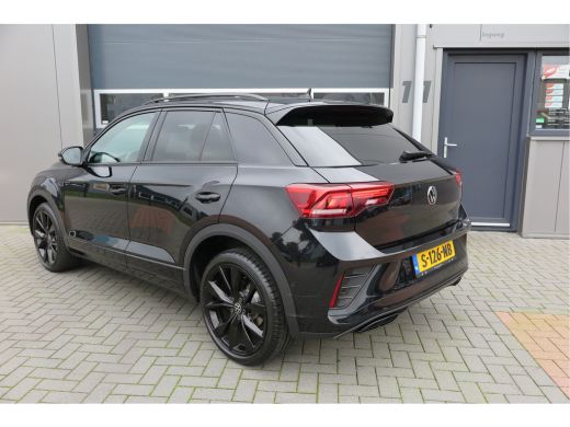 Volkswagen T-Roc 1.5 TSI 150pk DSG R-Line Black Style Virtual cockpit , Keyless, PDC , 19"LMV, Camera , Carplay, L... ActivLease financial lease