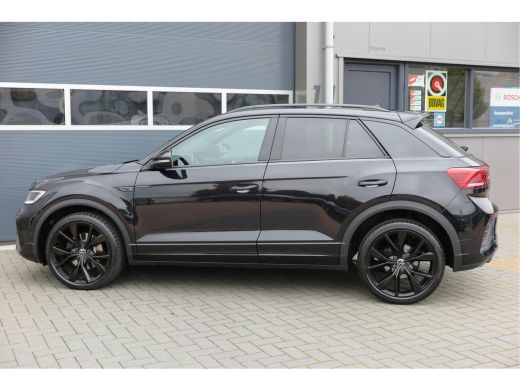 Volkswagen T-Roc 1.5 TSI 150pk DSG R-Line Black Style Virtual cockpit , Keyless, PDC , 19"LMV, Camera , Carplay, L... ActivLease financial lease