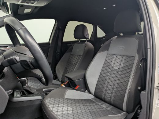 Volkswagen Taigo 1.0 TSI 110 pk R-Line 7-DSG | Achteruitrijcamera | R-Line interieur | Trekhaak afneembaar | ActivLease financial lease