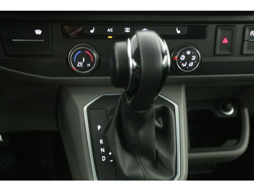 Volkswagen Transporter 2.0 TDI Bulli L2H1 Leighton Edition 204PK | Dubbele Cabine | Automaat | Virtual | Airco | Camera ... ActivLease financial lease