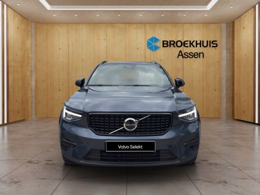 Volvo  XC40 2.0 B4 Plus Dark | Trekhaak | BLIS | Harman Kardon | Camera | Stoel + Stuur Verwarming | Keyless ... ActivLease financial lease