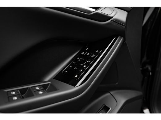 Audi Q6 e-tron S edition | Adaptive air suspension | Adaptive cruise control | Audi smartphone interface ActivLease financial lease