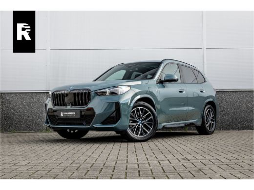 BMW X1 xDrive30e M Sport Pano / Leder / Harman Kardon / 360 camera / Head-up / Massage stoel / ActivLease financial lease