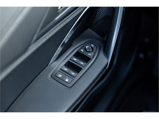 BMW X1 xDrive30e M Sport Pano / Leder / Harman Kardon / 360 camera / Head-up / Massage stoel / ActivLease financial lease