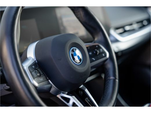 BMW X1 xDrive30e M Sport Pano / Leder / Harman Kardon / 360 camera / Head-up / Massage stoel / ActivLease financial lease