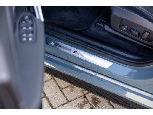 BMW X1 xDrive30e M Sport Pano / Leder / Harman Kardon / 360 camera / Head-up / Massage stoel / ActivLease financial lease