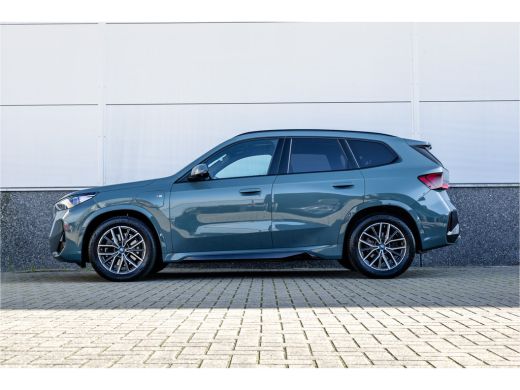 BMW X1 xDrive30e M Sport Pano / Leder / Harman Kardon / 360 camera / Head-up / Massage stoel / ActivLease financial lease