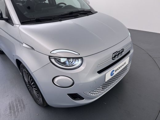 Fiat 500 ICON | 10,25" touchscreen radio met Bluetooth, DAB & USB | Automatische airconditioning | Isofix ... ActivLease financial lease