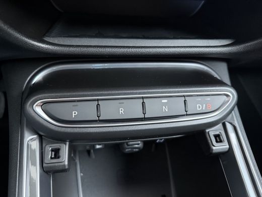 Fiat 600e Sport | 10,25" touchscreen radio met Bluetooth, DAB & USB | Automatische airconditioning | Cruise... ActivLease financial lease