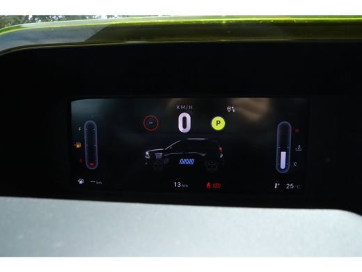 Fiat Grande Panda Icon | 10,25" touchscreen radio met Bluetooth, DAB & USB | Airconditioning handmatig | Cruise Con... ActivLease financial lease