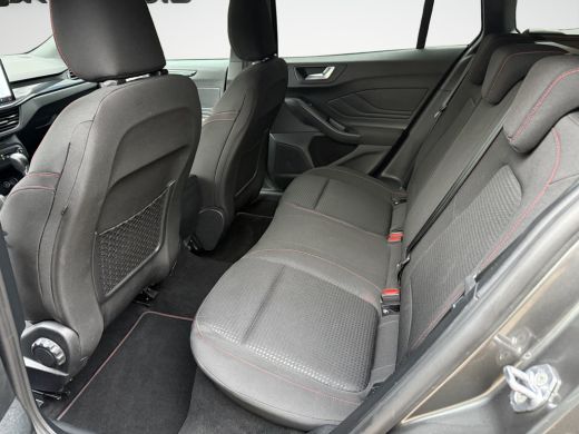Ford Focus 1.0 EcoBoost Hybrid ST Line 155pk | Afn. Trekhaak | Adaptive Cruise | Dodehoek Detectie | Winterpack ActivLease financial lease
