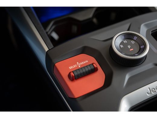 Jeep Compass Summit | Privacy Glass ActivLease financial lease