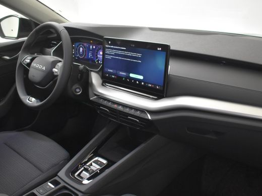 Skoda Octavia Combi Business Edition Plus | Achteruitrijcamera | Chromen grille | Driving mode select ActivLease financial lease