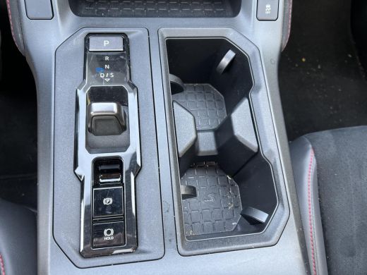 Toyota RAV4 2.5 Plug-in Hybrid AWD 300 GR Sport | 06-10141018 Voor meer informatie ActivLease financial lease