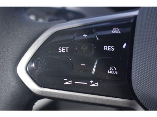 Volkswagen ID.4 Pro Limited Edition | 'App-Connect' draadloze smartphone integratie | Achterbank in ongelijke del... ActivLease financial lease