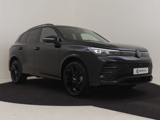Volkswagen Tiguan R-Line Edition - eHybrid | 'App-Connect' draadloze smartphone integratie | Automatische afstandsr... ActivLease financial lease
