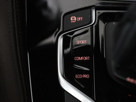 BMW X4 | M-sport | Panoramadak | Leder | Memory | Stuur/stoel verwarming | Cruise control | Camera | Par... ActivLease financial lease