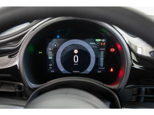 Fiat 500 Urban 42 kWh l Apple Car Play l Android l Camera l Leder Multi Stuur l Cr Control l Climate Contr... ActivLease financial lease