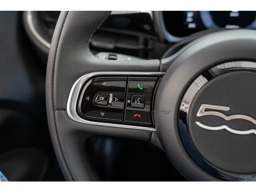 Fiat 500 Urban 42 kWh l Apple Car Play l Android l Camera l Leder Multi Stuur l Cr Control l Climate Contr... ActivLease financial lease