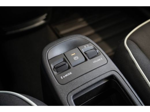 Fiat 500 Urban 42 kWh l Apple Car Play l Android l Camera l Leder Multi Stuur l Cr Control l Climate Contr... ActivLease financial lease