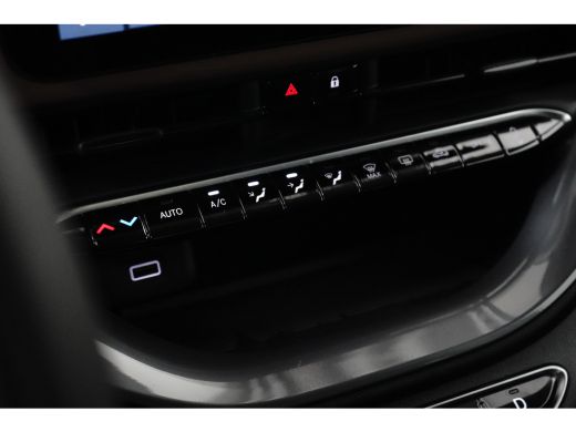 Fiat 500e 3+1 Icon 42 kWh 118 pk | Stoelverwarming | 16 inch LM-Velgen | Apple Carplay | ActivLease financial lease