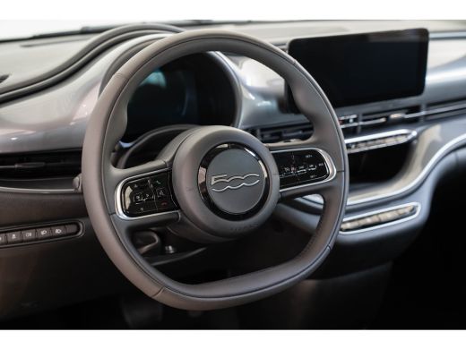Fiat 500e Icon 42 kWh | Camera | Stoelverwarming | Apple Carplay & Android Auto | Parkeersensoren | Lichtme... ActivLease financial lease