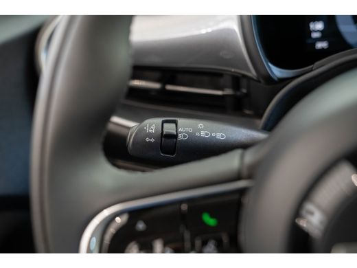 Fiat 500e Icon 42 kWh | Camera | Stoelverwarming | Apple Carplay & Android Auto | Parkeersensoren | Lichtme... ActivLease financial lease